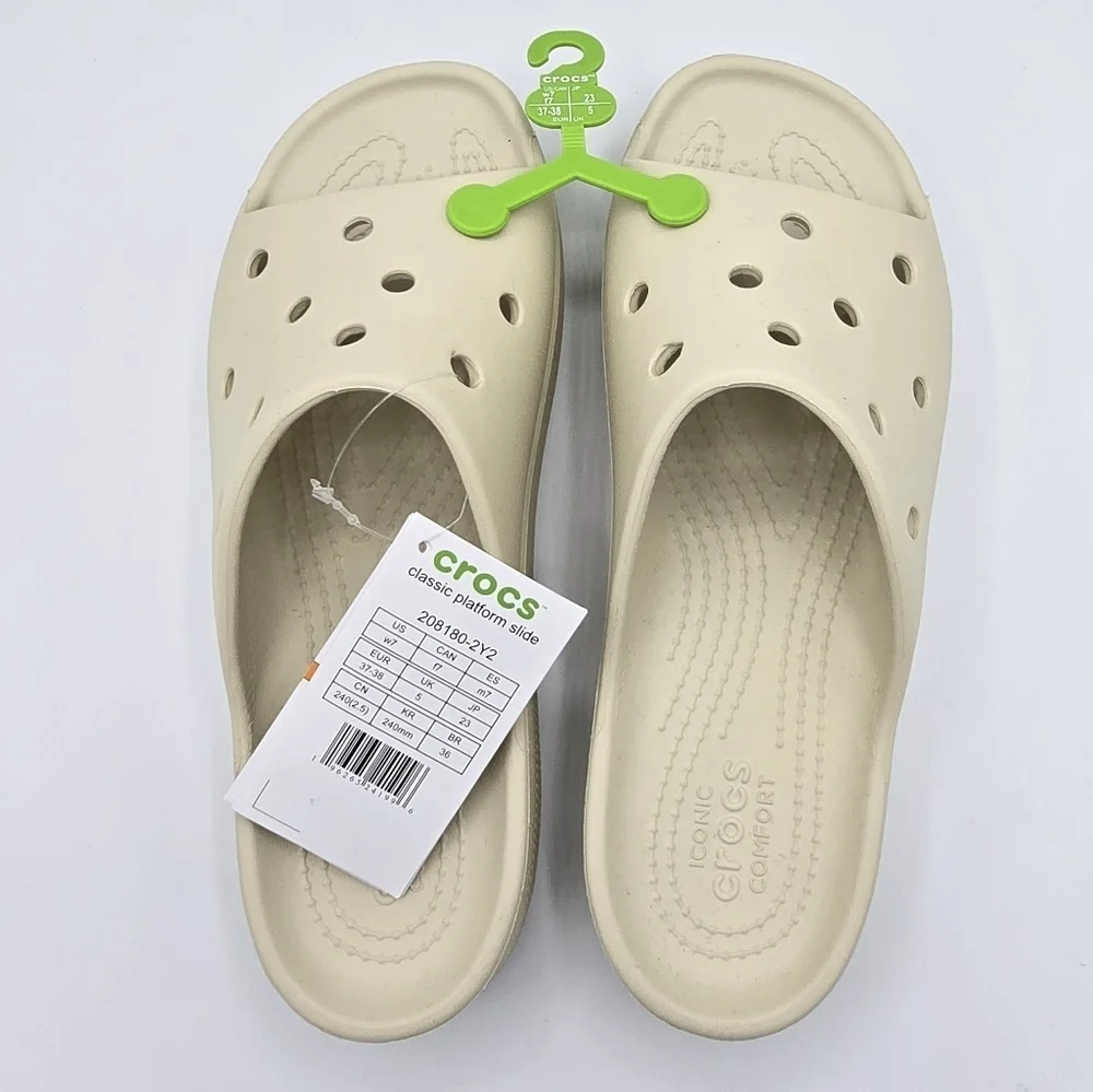 ⭐️40% Off⭐️ Crocs Classic Platform Slide in Bone